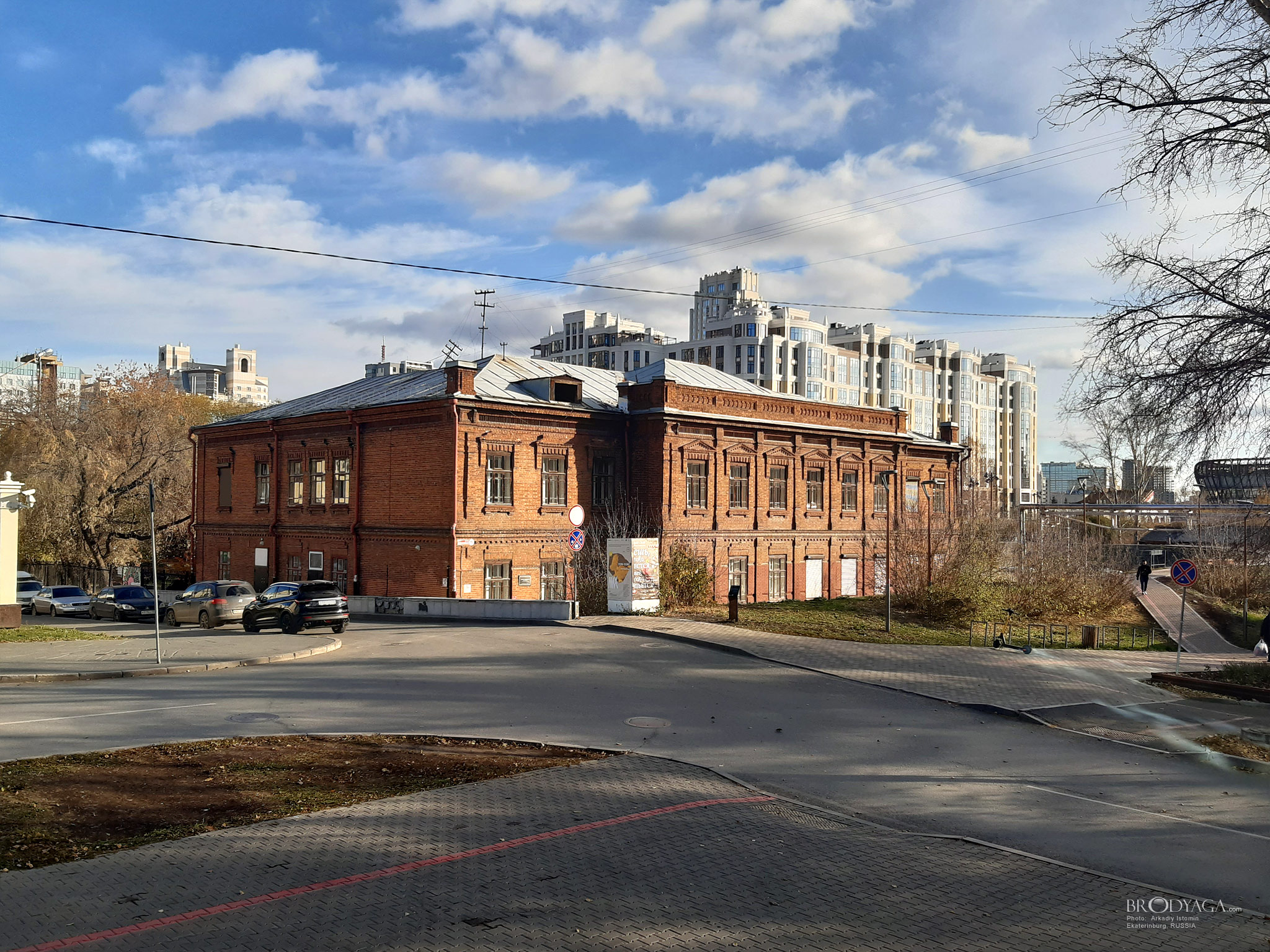 Земская школа, Добролюбова 19а, Екатеринбург (Ekaterinburg)